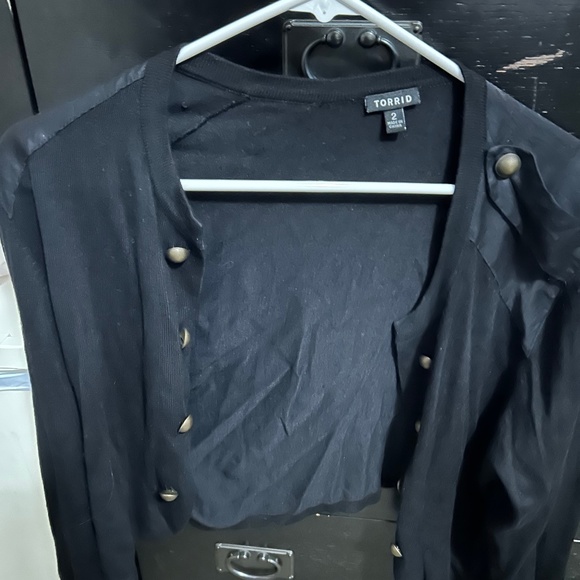 Cardigan with gold buttons - Picture 1 of 1